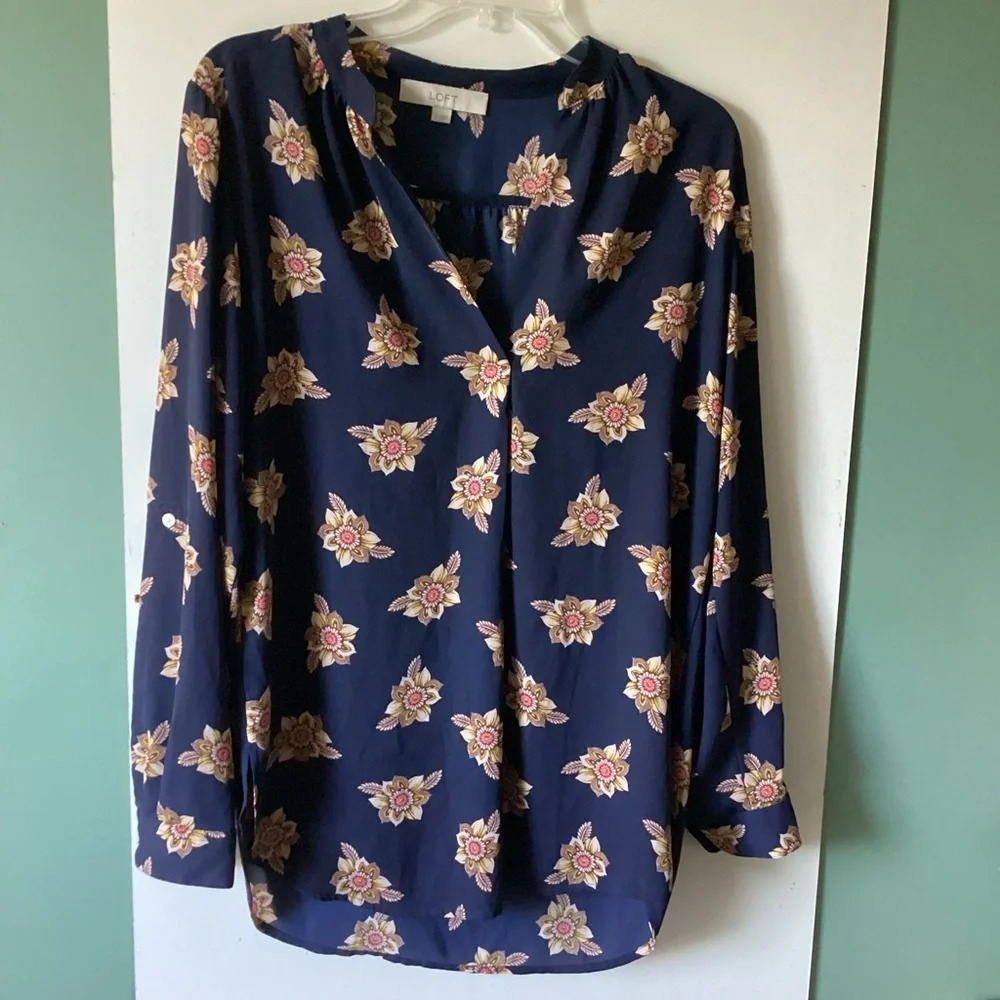 Loft blouse size small